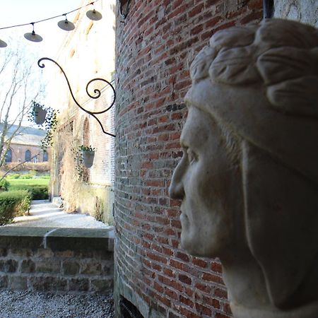 Chateau De Ruesnes Exterior photo