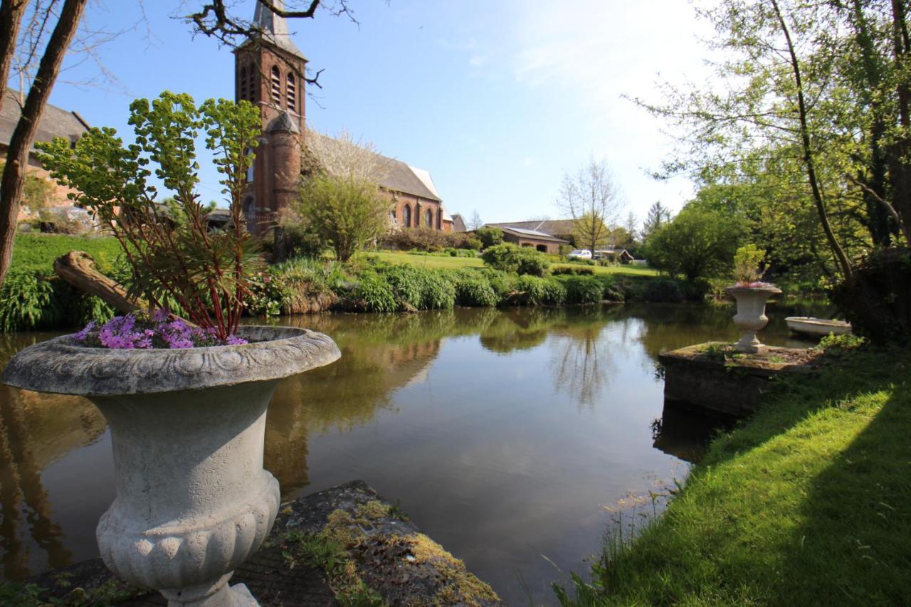 Chateau De Ruesnes Exterior photo